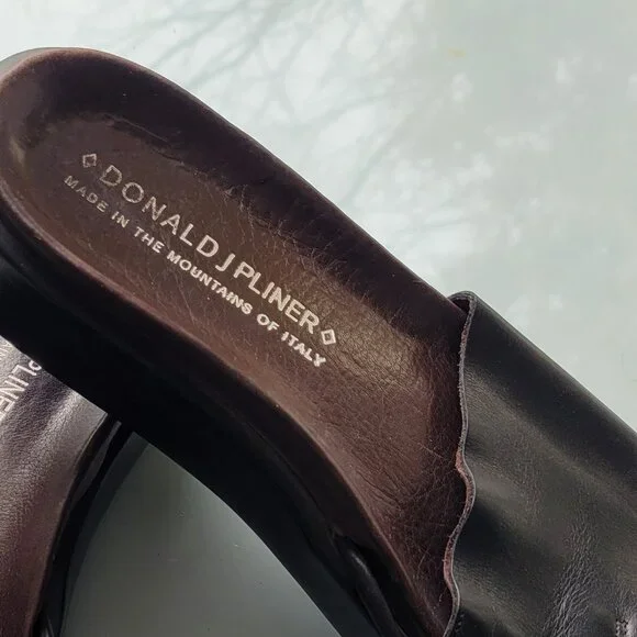 Donald J Pliner Brown Leather Slides Women's Sz 7 M - Picture 2 of 10